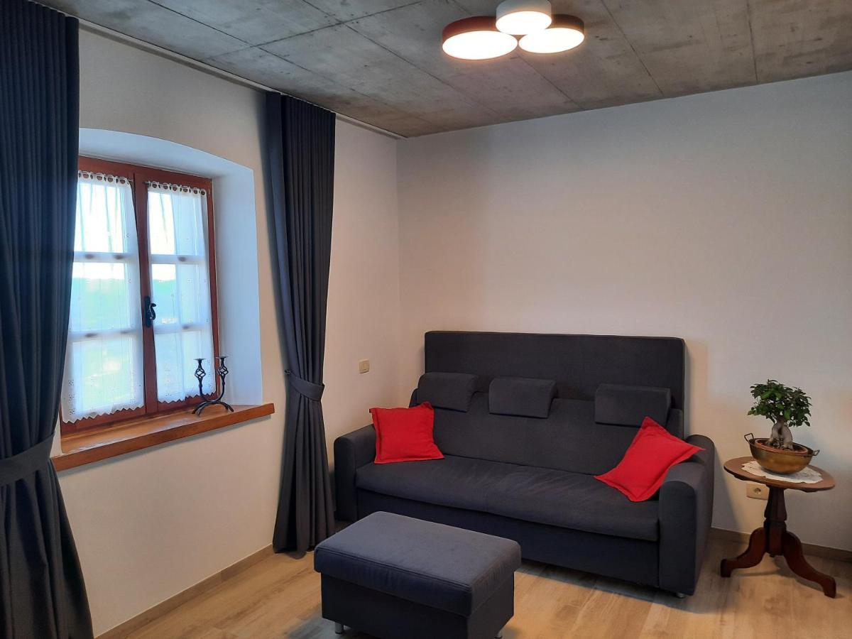 Apartmaji In Sobe Odlicna Hisa Štanjel Exteriér fotografie