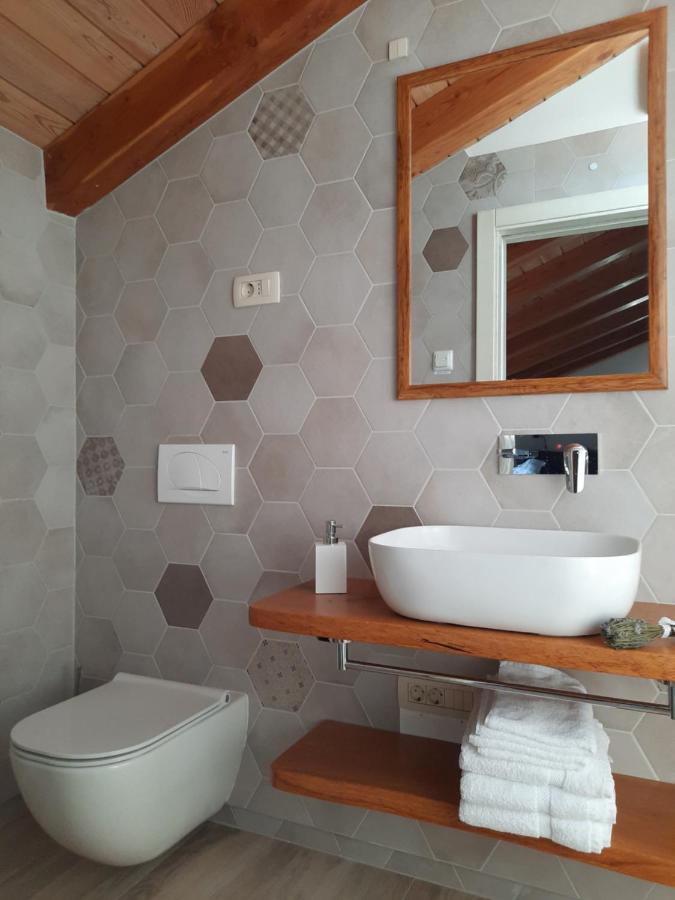 Apartmaji In Sobe Odlicna Hisa Štanjel Exteriér fotografie